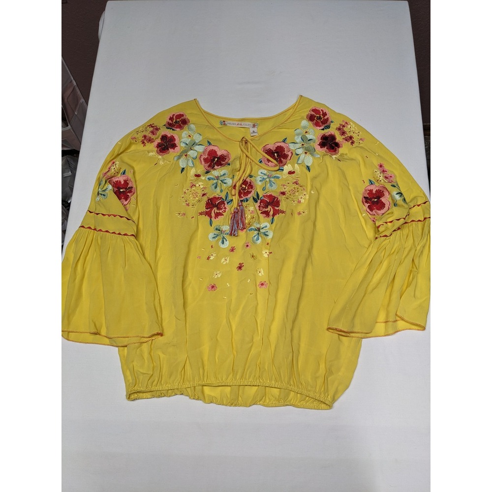 Chelsea + Violet Yellow Embroidered Bell Sleeve Peasant Blouse Small